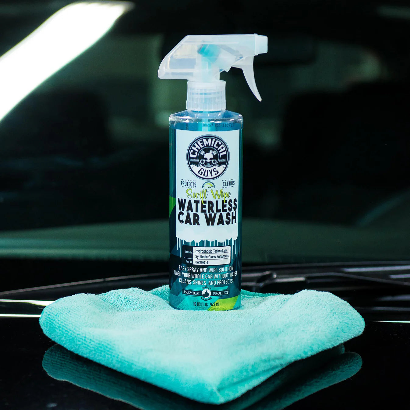 De autoshampoo is een krachtige reiniger binnen car detailing producten, ideaal voor gebruik als autowax en auto wassen producten. Perfect voor dieptereiniging auto en bevat autoshampoo met wax voor een glanzende afwerking en bescherming van de lak.